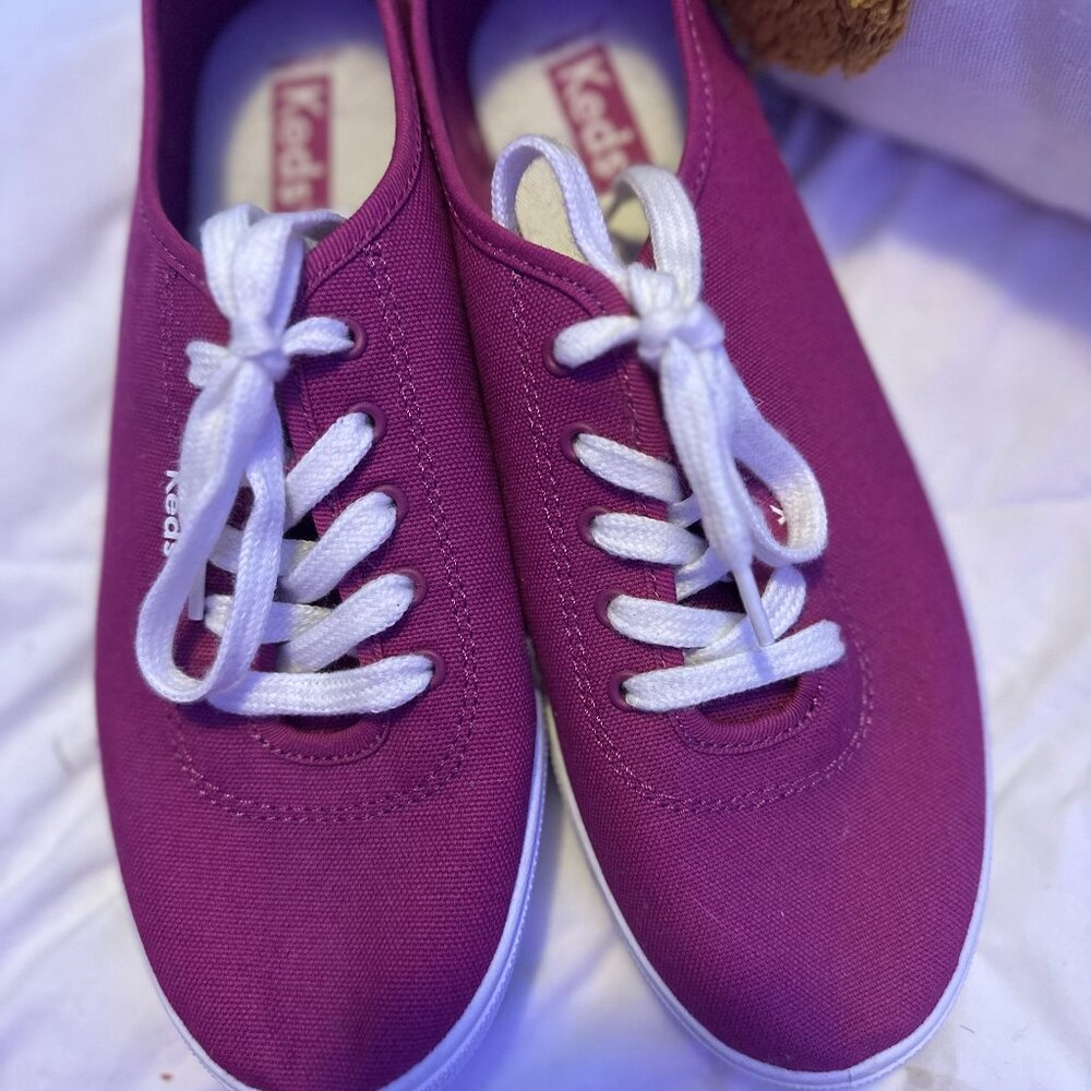 BRIGHT PINK, WOMEN'S KEDS, SIZE 8, NEW/NEVER WORN, NO TAGS